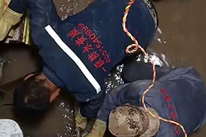阳江电梯井堵漏施工视频